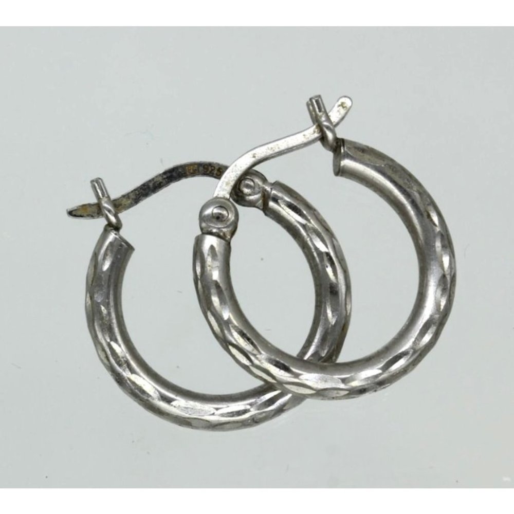 925 STERLING hoop earrings shimmering diamond cut signed PC 15mm 1.9 grams